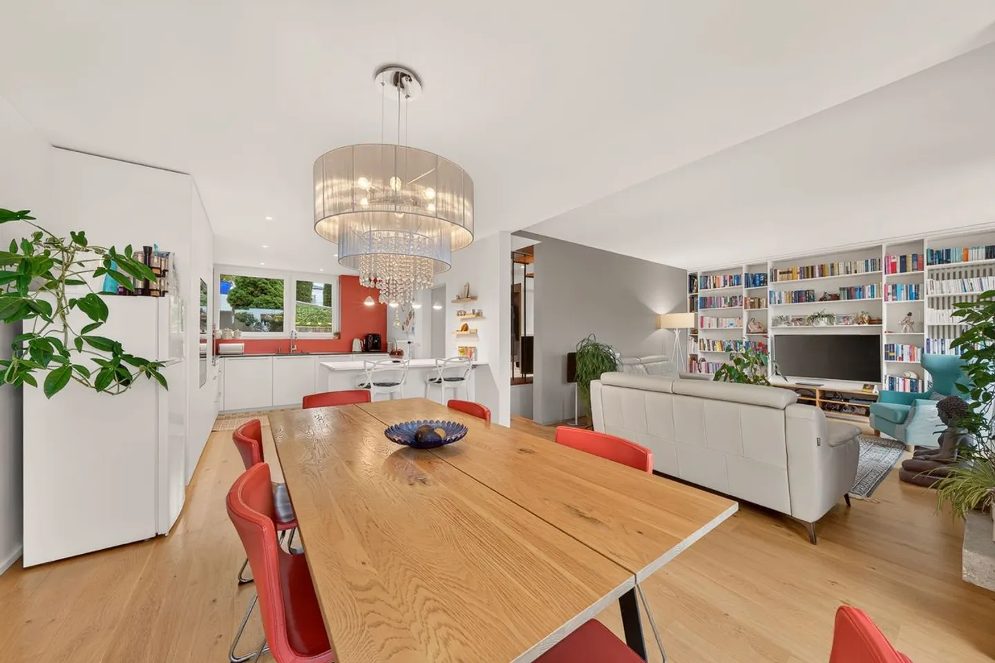 Rare 4.5-room duplex: villa spirit, garden and lake view - Photo 5 of 13