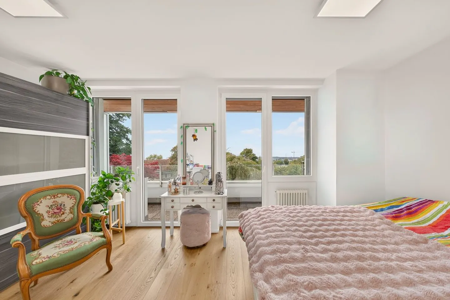 Rare 4.5-room duplex: villa spirit, garden and lake view - Photo 7 of 13