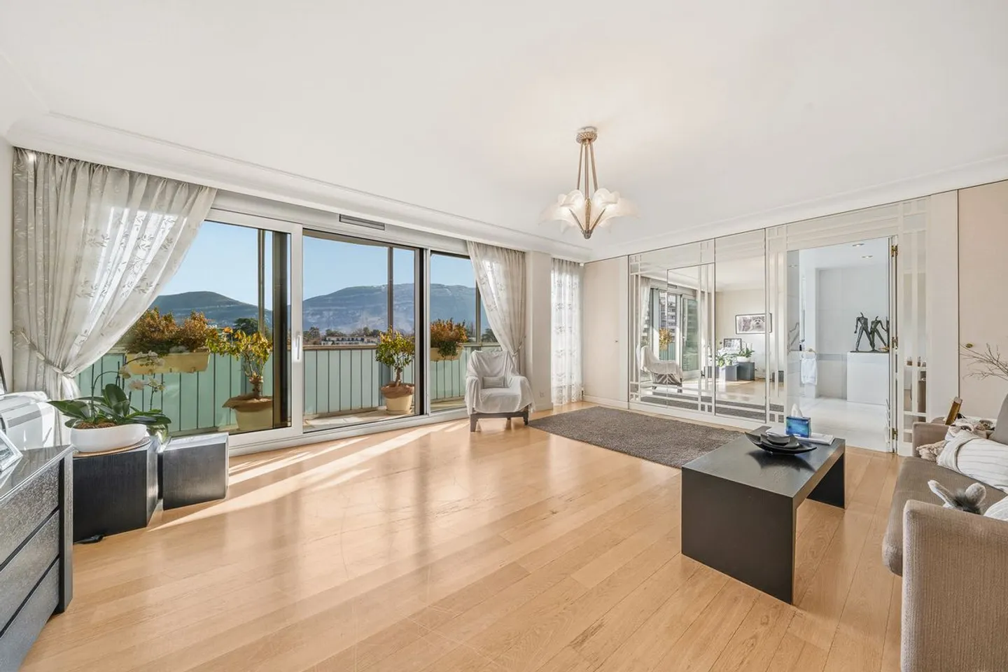 Appartement de prestige à Florissant - Photo 3 sur 12