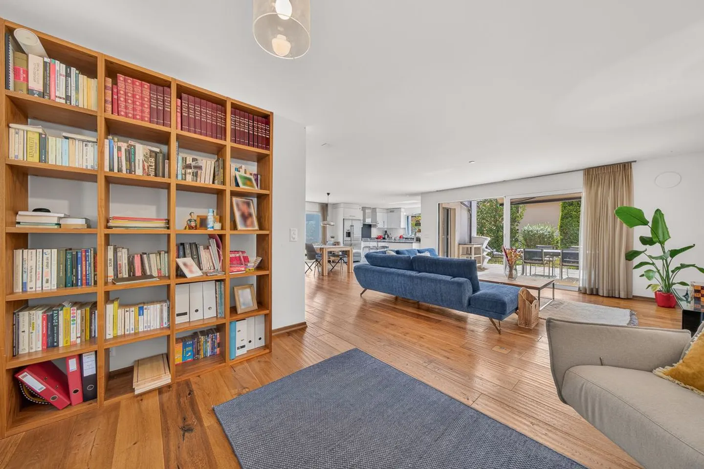 Appartamento duplex con giardino e grande disponibile, a 15 minuti da Losanna - Foto 3 di 13