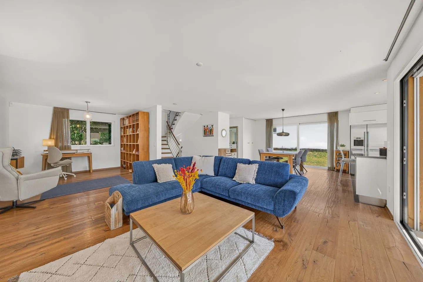 Appartamento duplex con giardino e grande disponibile, a 15 minuti da Losanna - Foto 4 di 13