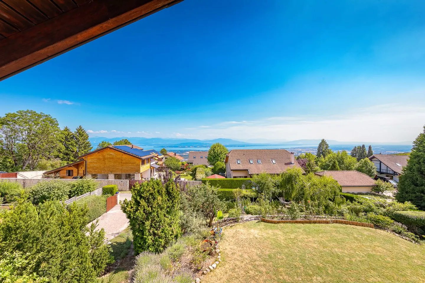 Jolie Maison à Arzier-Le Muids avec échappées sur le lac! - Photo 10 sur 13