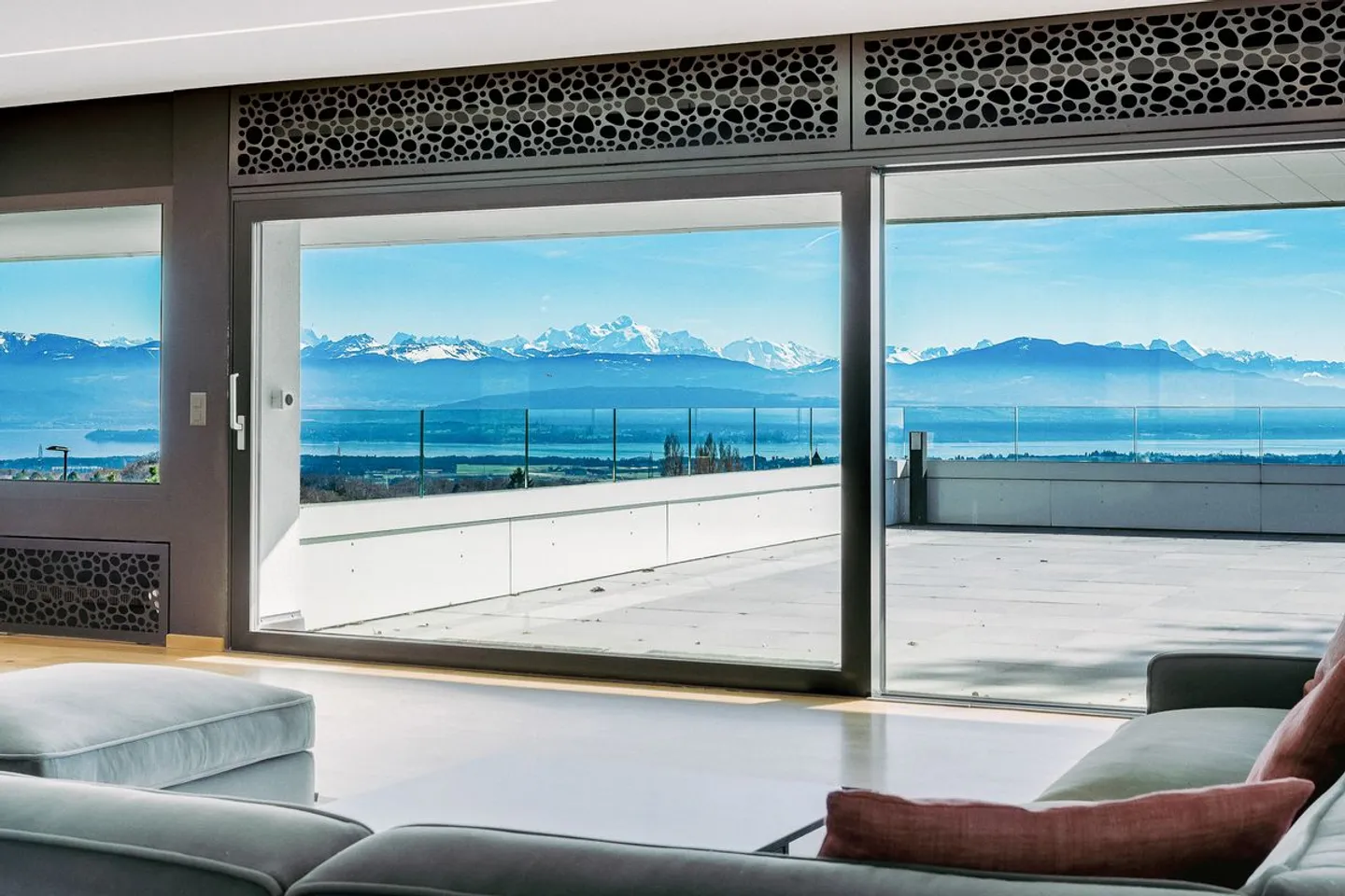 Villa de Prestige avec Vue sur le Lac - Photo 5 sur 13