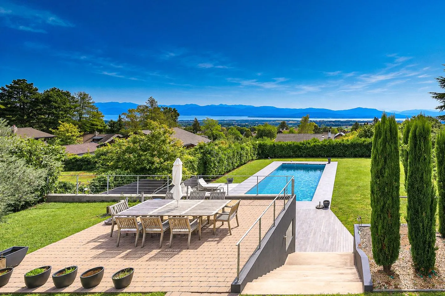 Superb Villa with Panoramic Views of Lake Geneva, the Alps and Mont Blanc - Photo 2 of 13