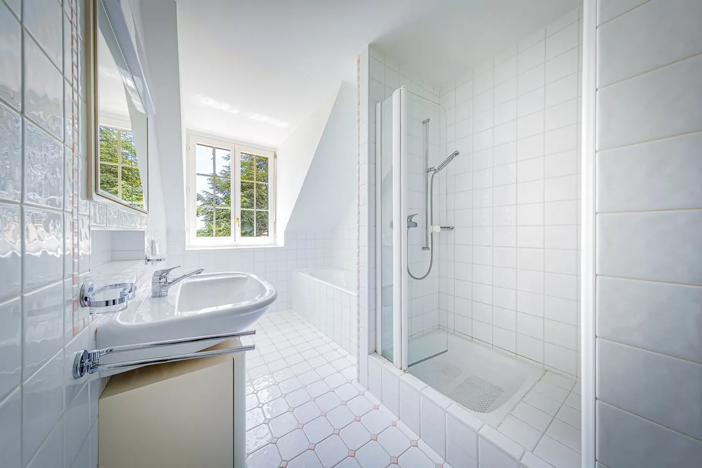 Villa familiale élégante avec piscine - Photo 13 sur 13