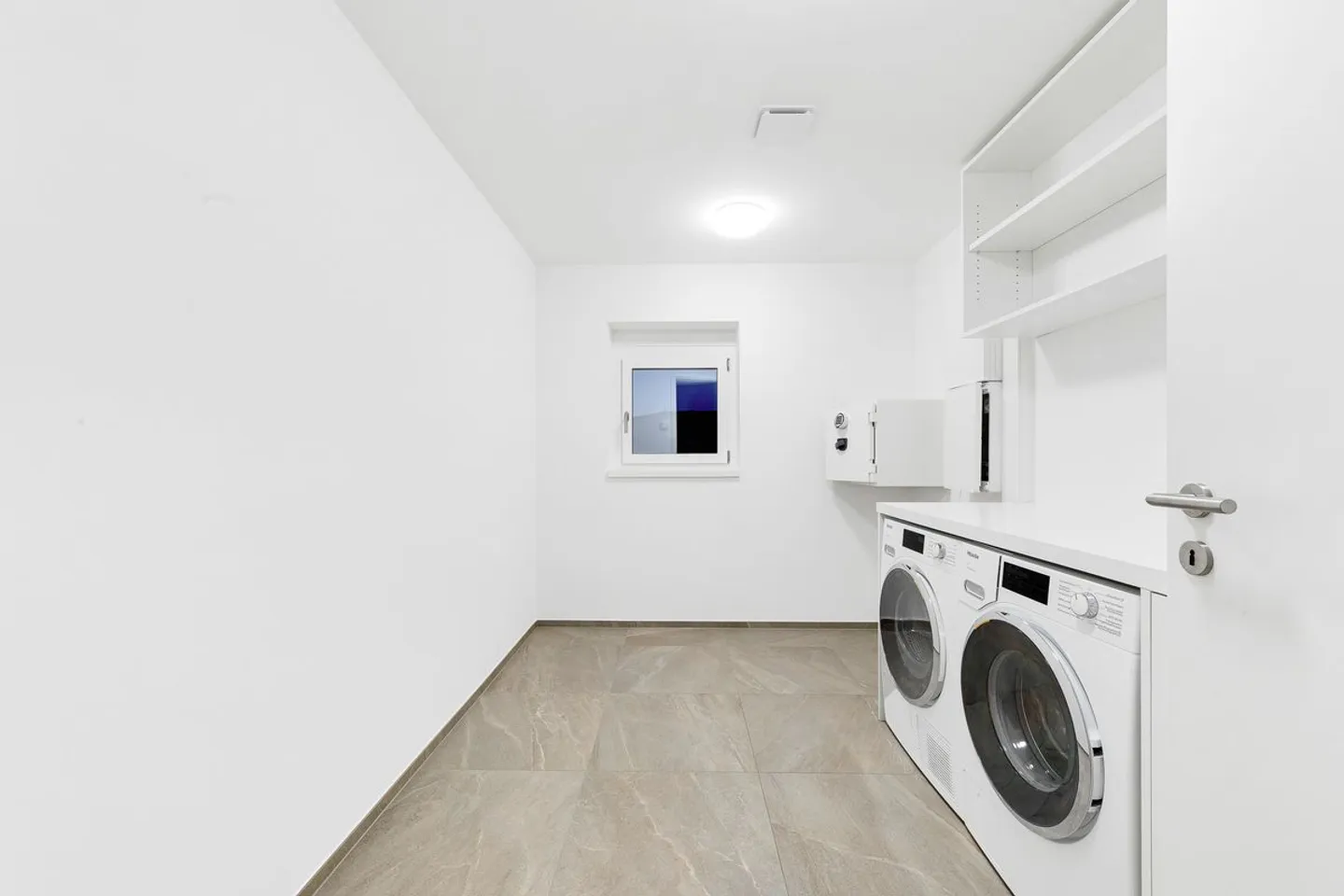 Posizione privilegiata a pochi passi dal lago - Foto 12 di 12