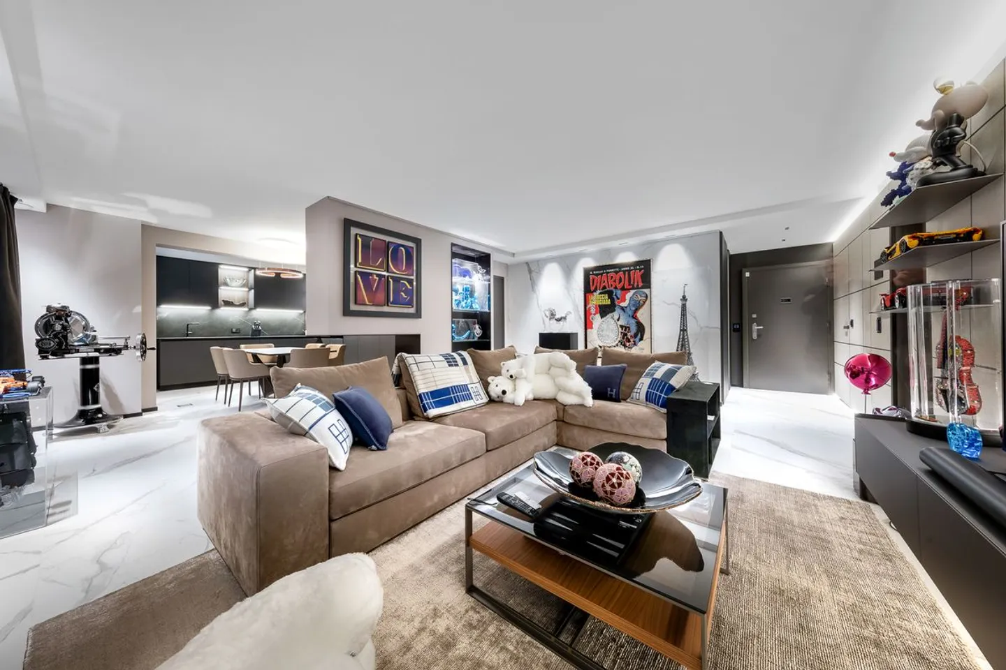 Luxueux appartement vendu meublé - Photo 3 sur 8