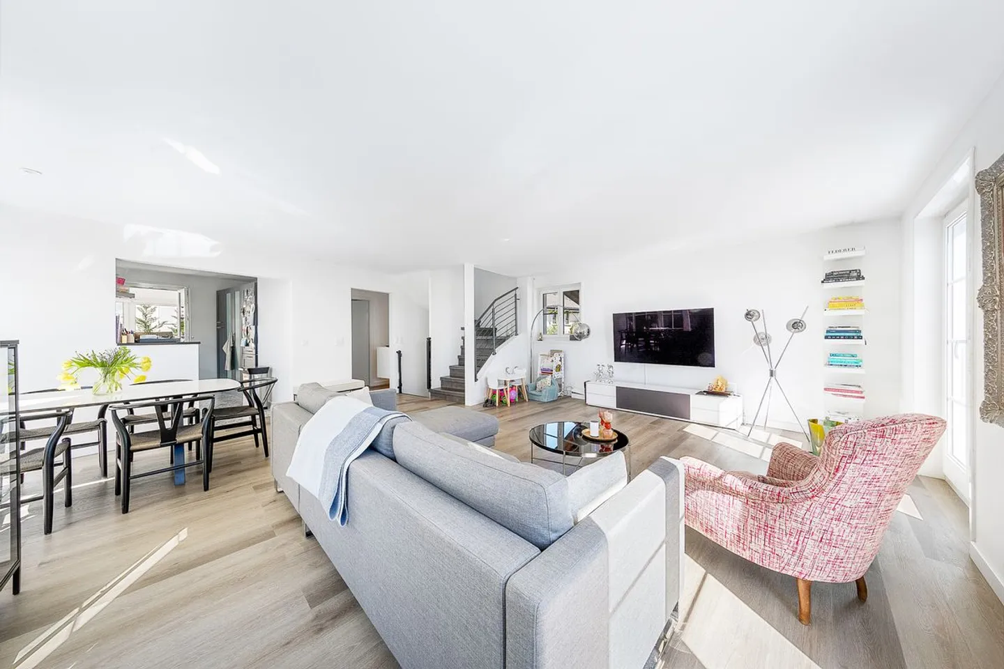 Magnificent individual villa - Photo 7 of 13