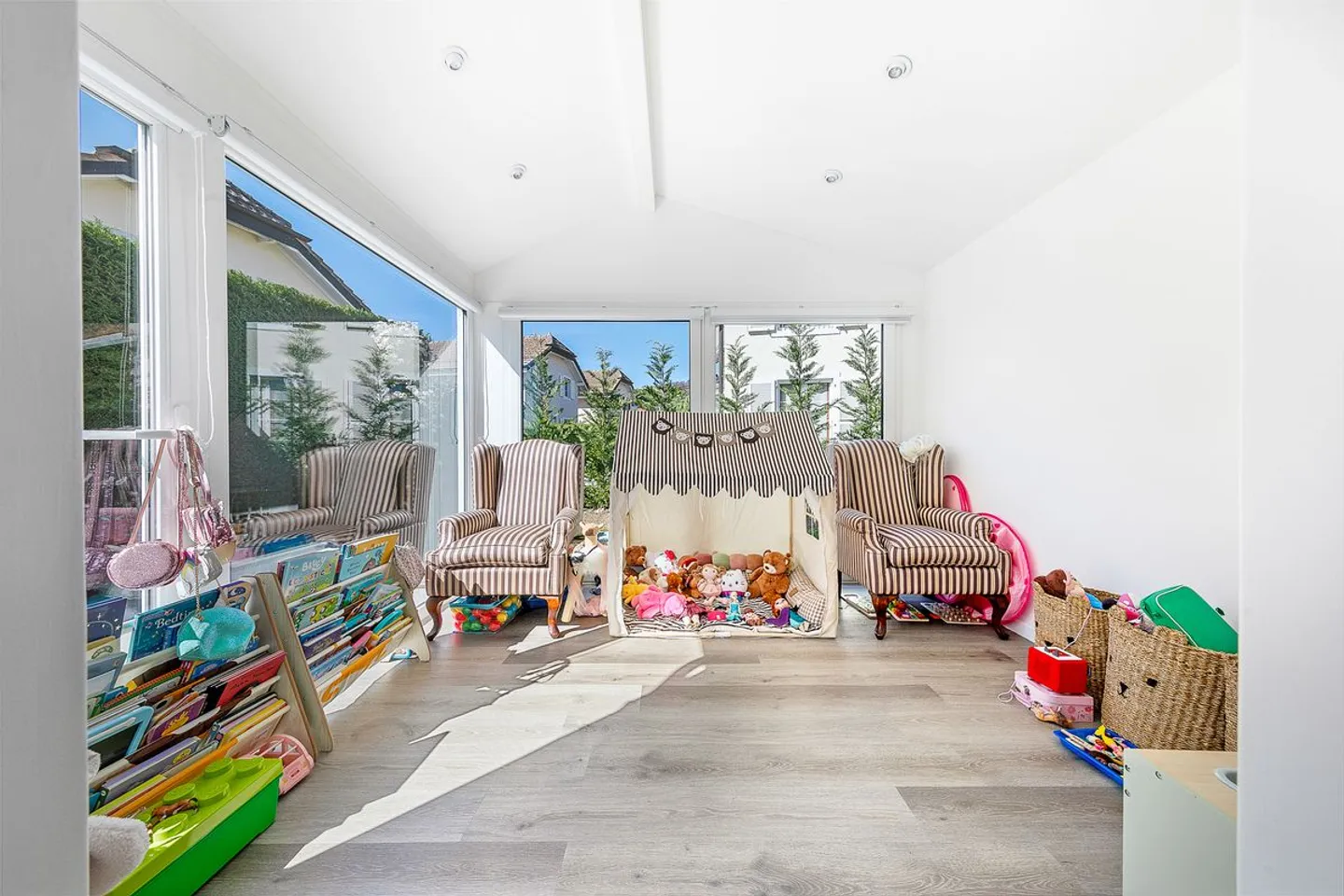 Magnificent individual villa - Photo 11 of 13