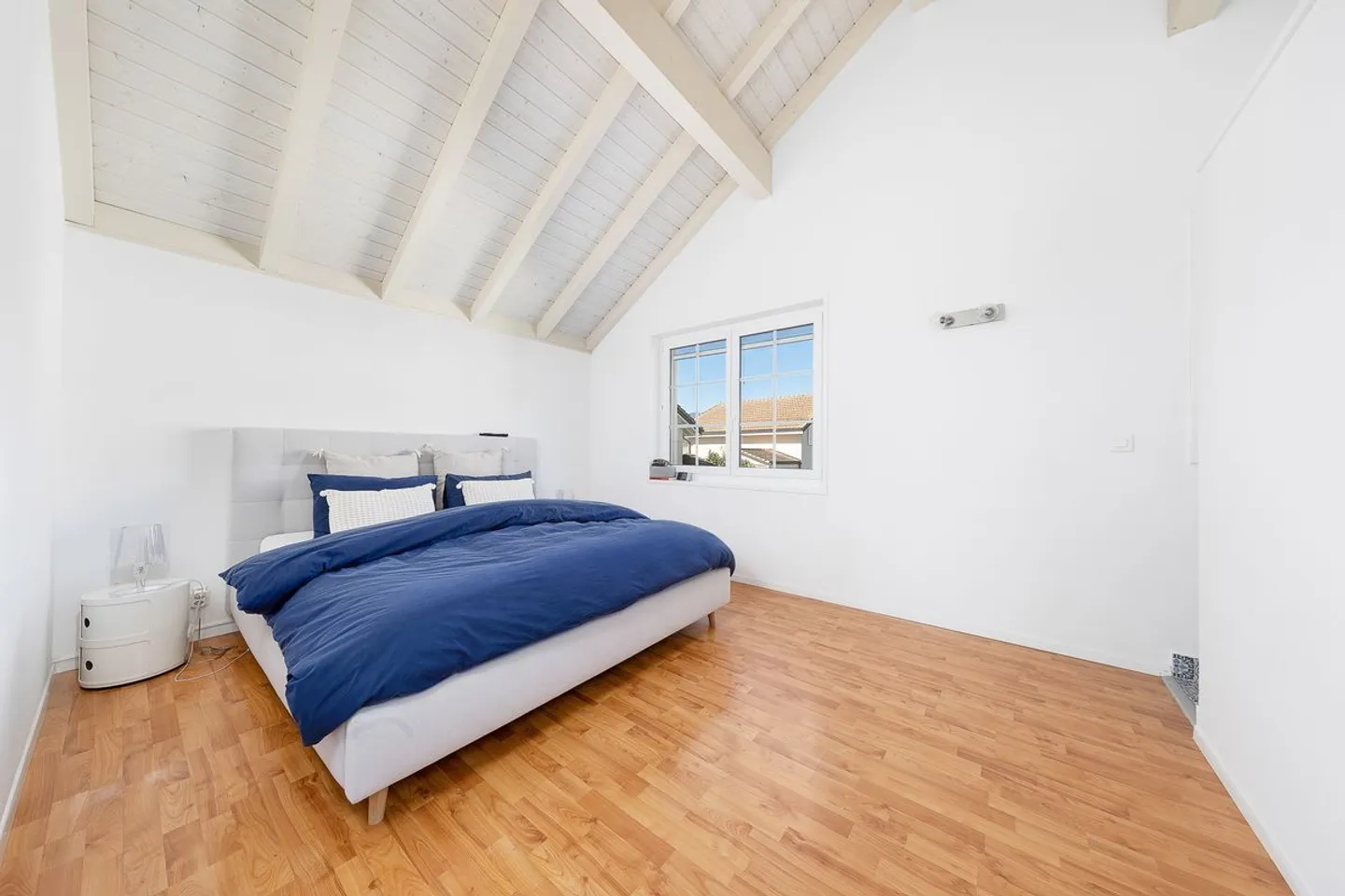 Magnificent individual villa - Photo 13 of 13