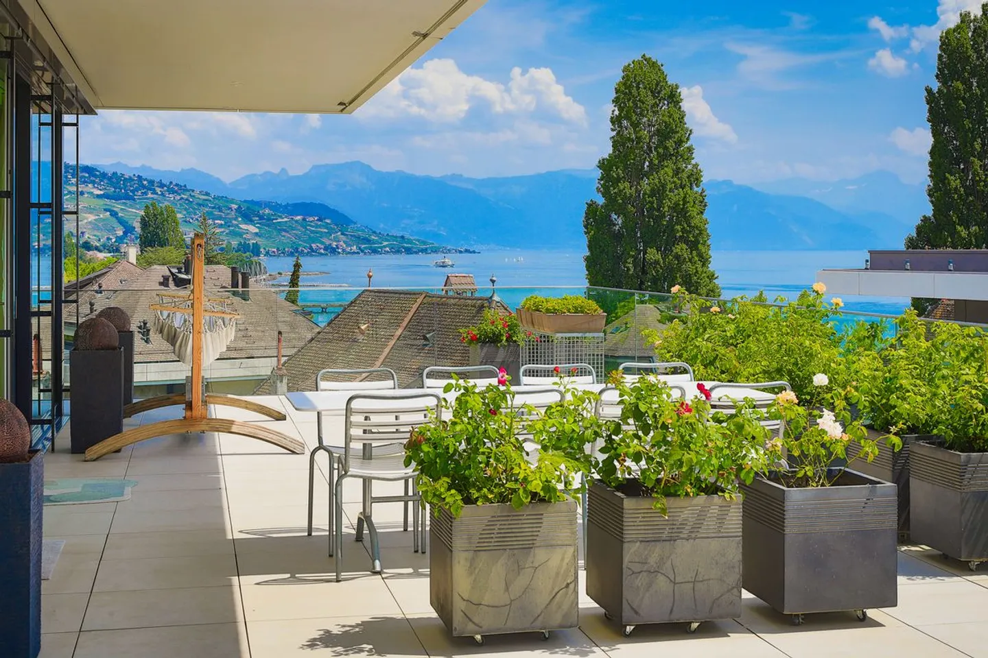 Exceptional penthouse with feet in the water - Photo 6 of 13