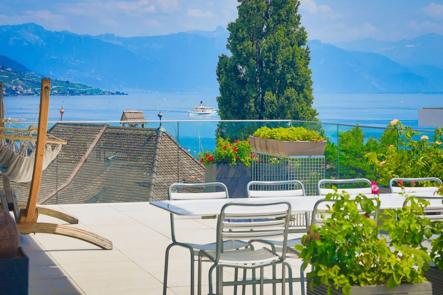 Exceptional penthouse with feet in the water - Photo 1 of 13