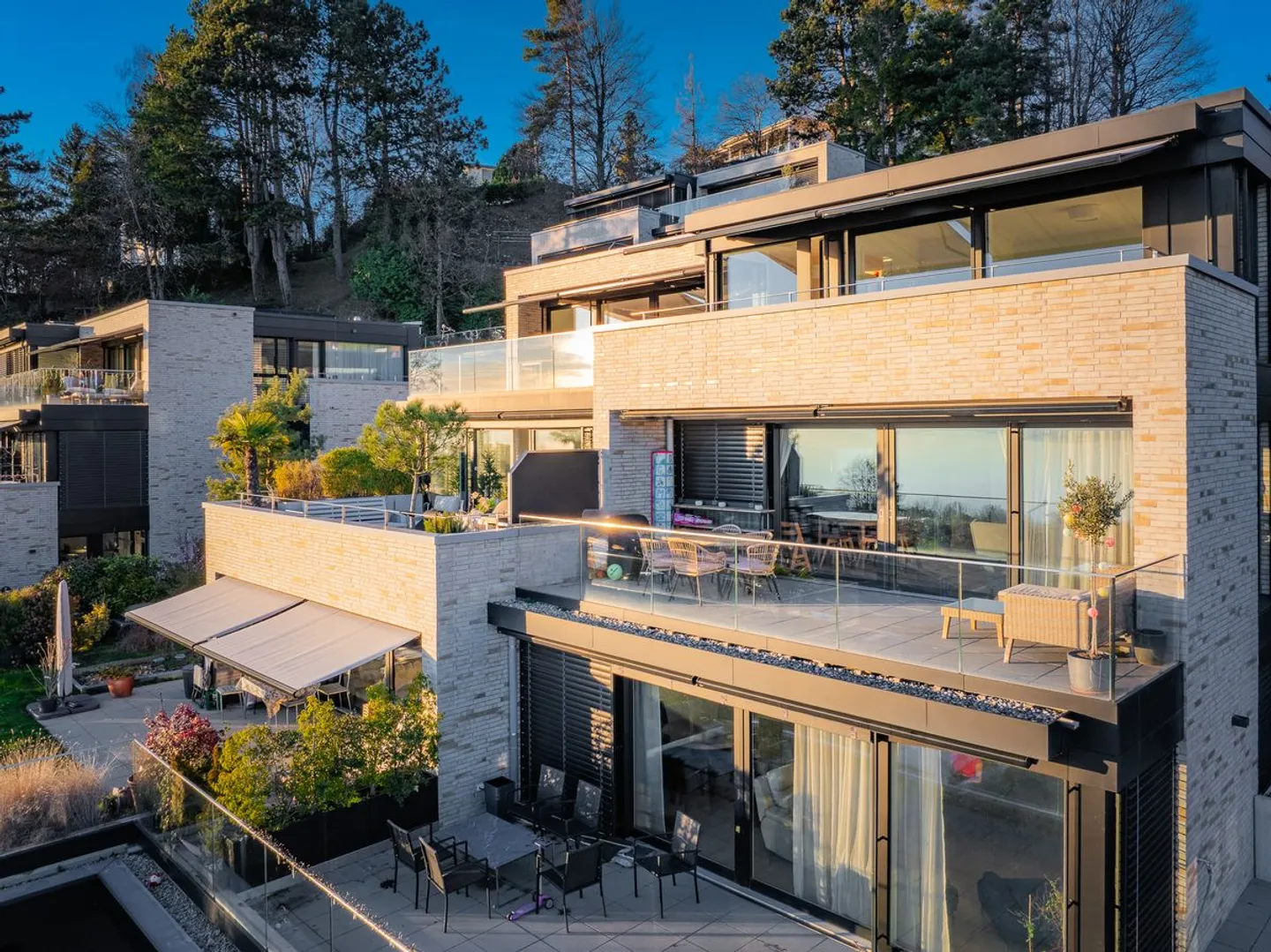 Appartement Élégant avec Vue sur le Lac - Photo 11 sur 11