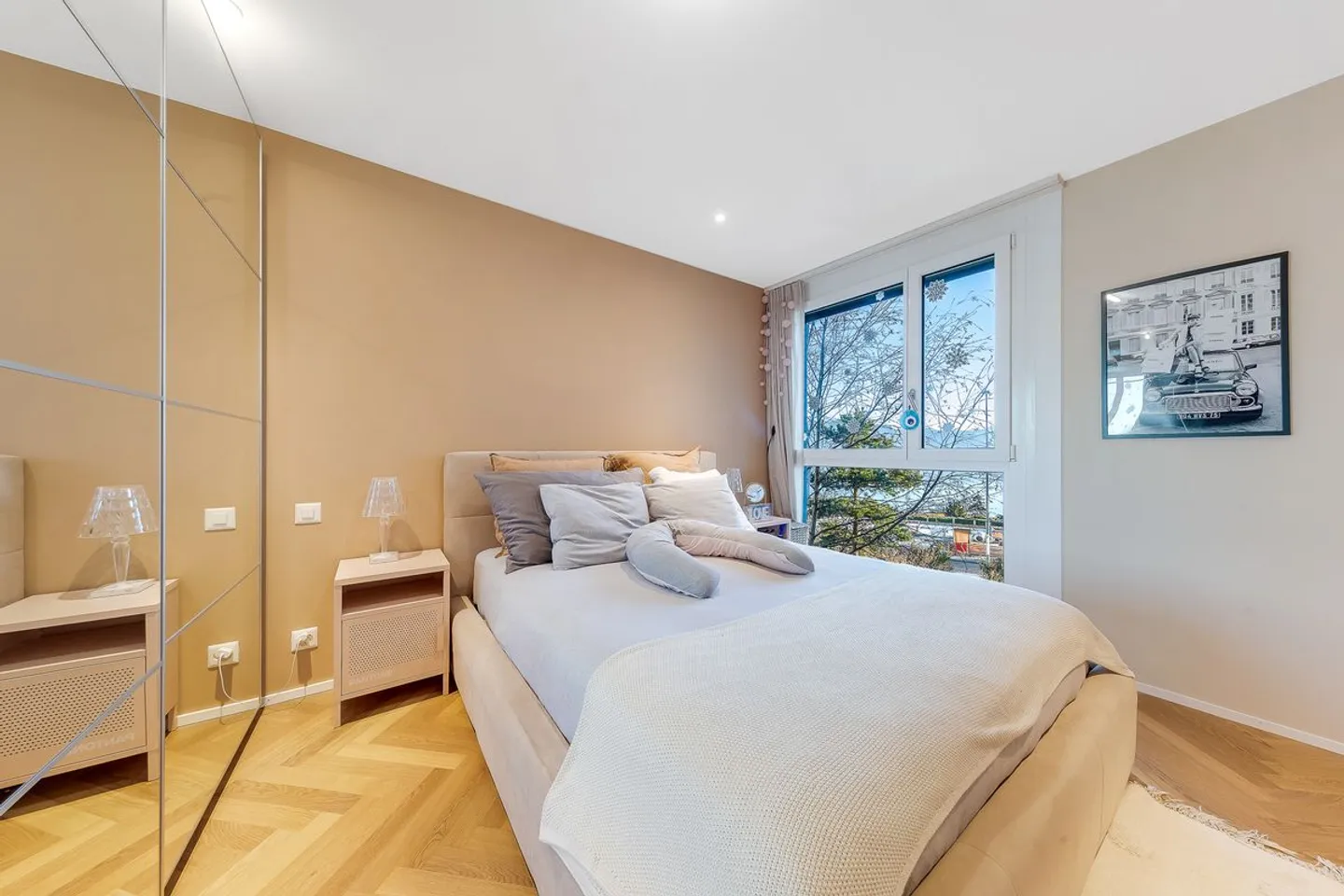 Appartement Élégant avec Vue sur le Lac - Photo 6 sur 11