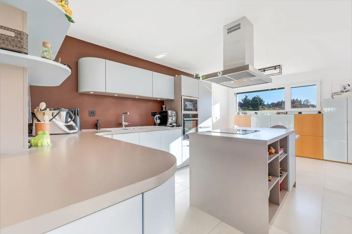 MINERGIE individual villa with 5.5 rooms and large land - Photo 3 of 13