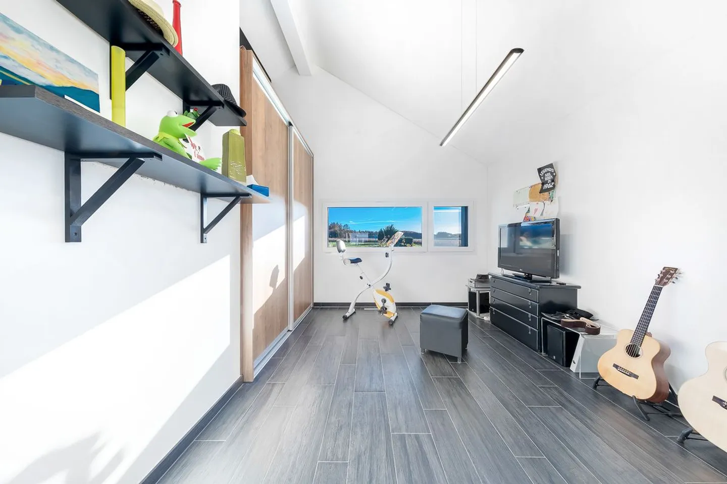 MINERGIE individual villa with 5.5 rooms and large land - Photo 9 of 13