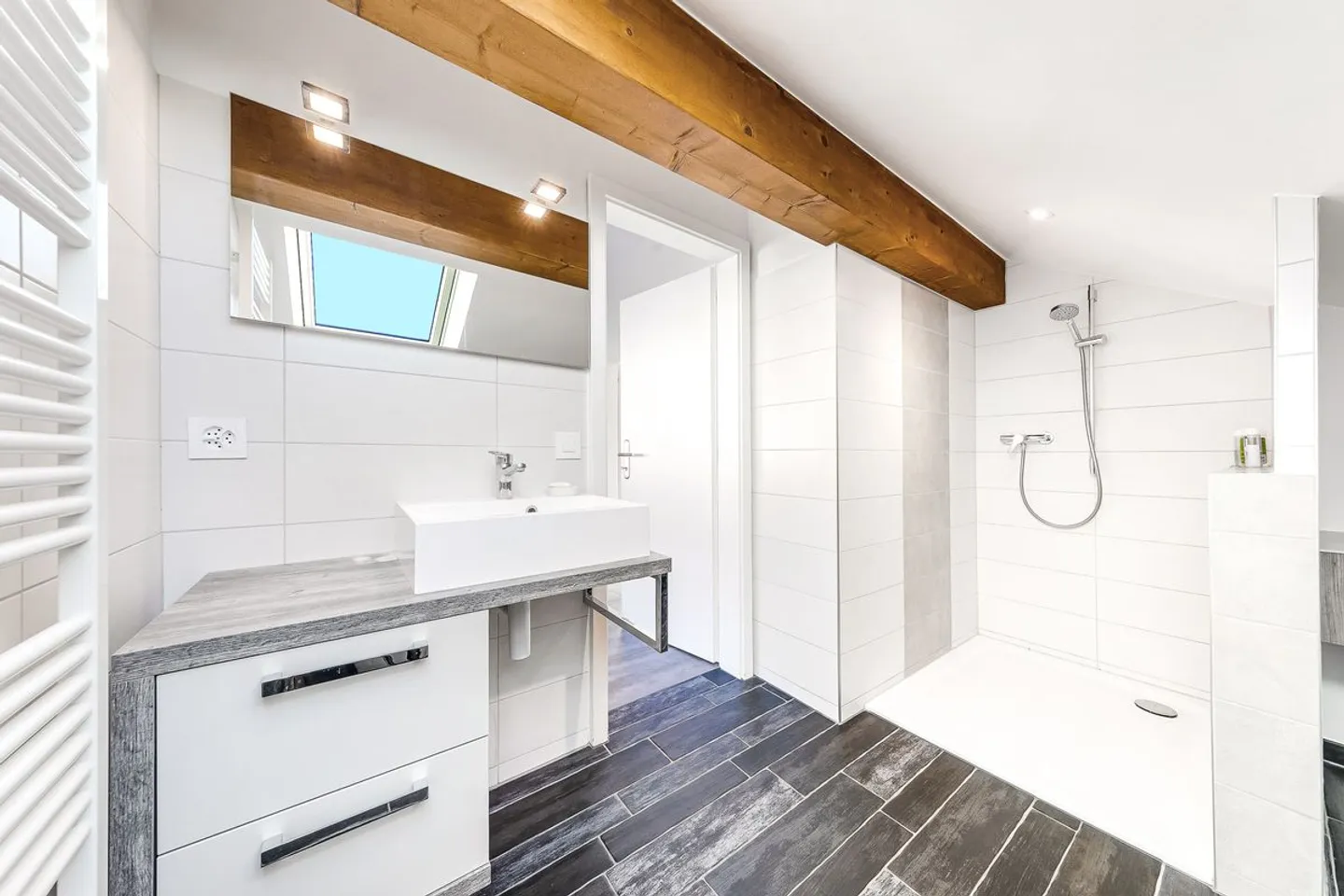 MINERGIE individual villa with 5.5 rooms and large land - Photo 10 of 13