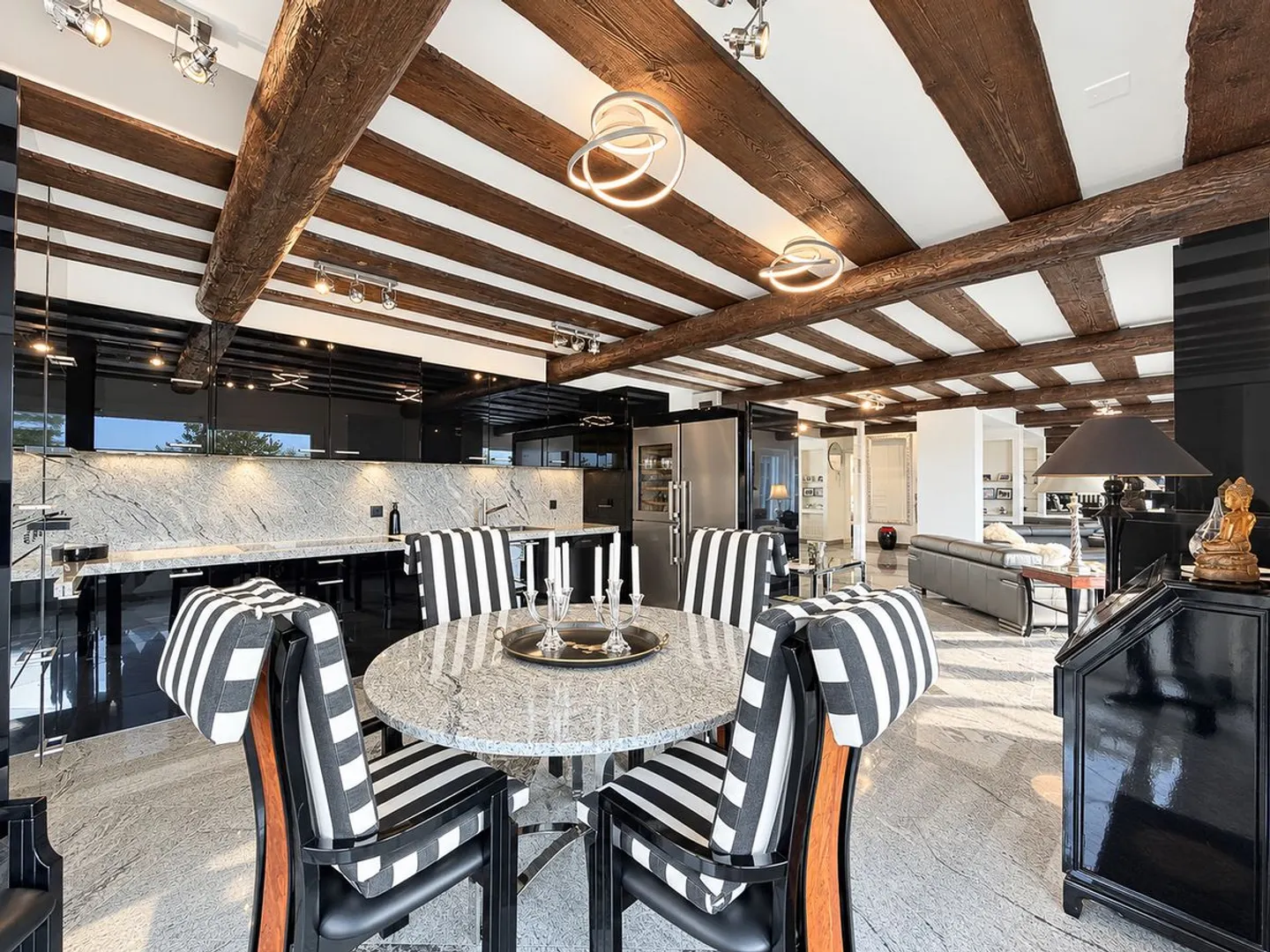 The Art of Alpine Living in All Its Exclusivity - Photo 6 of 13