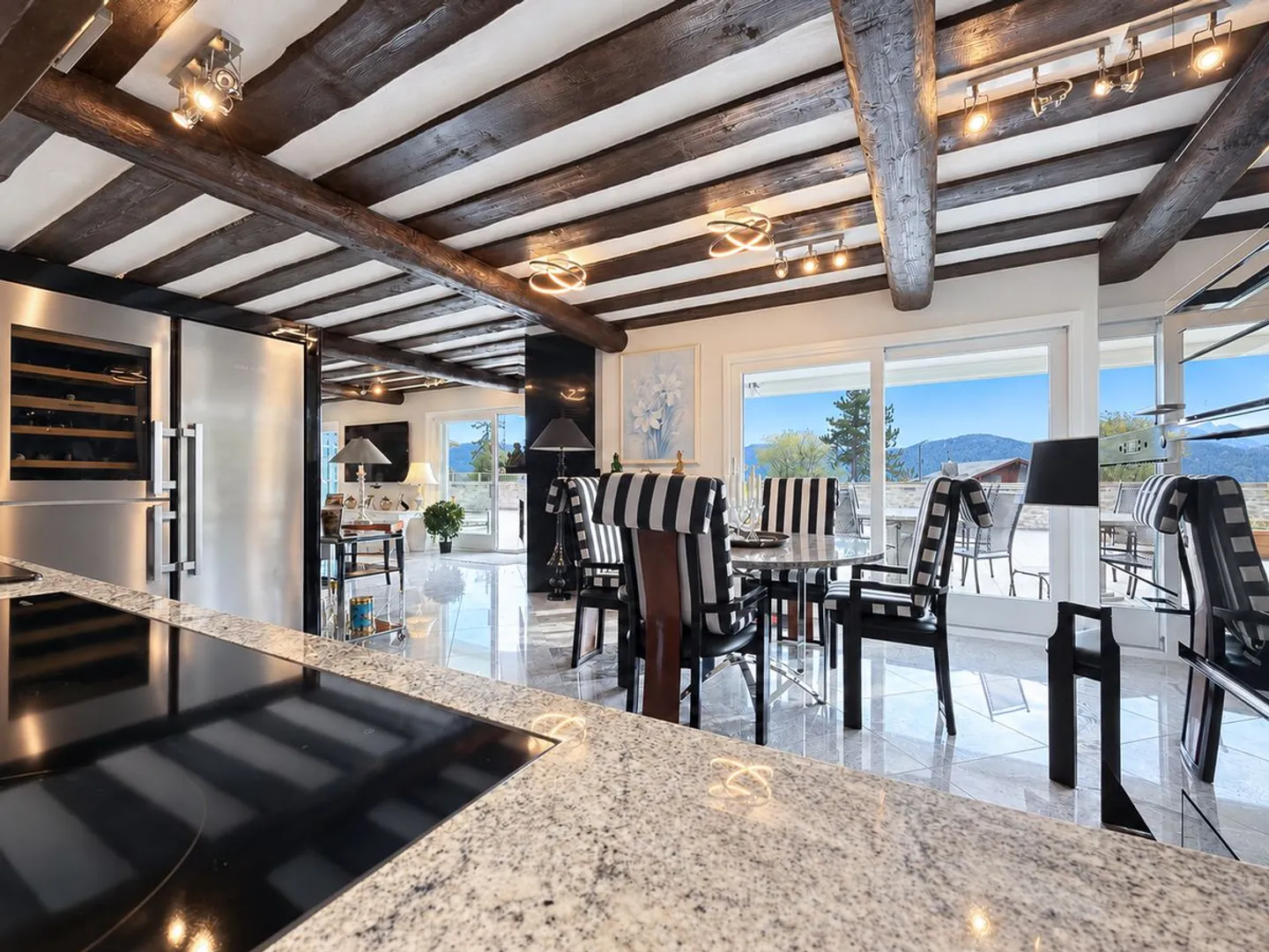 The Art of Alpine Living in All Its Exclusivity - Photo 7 of 13