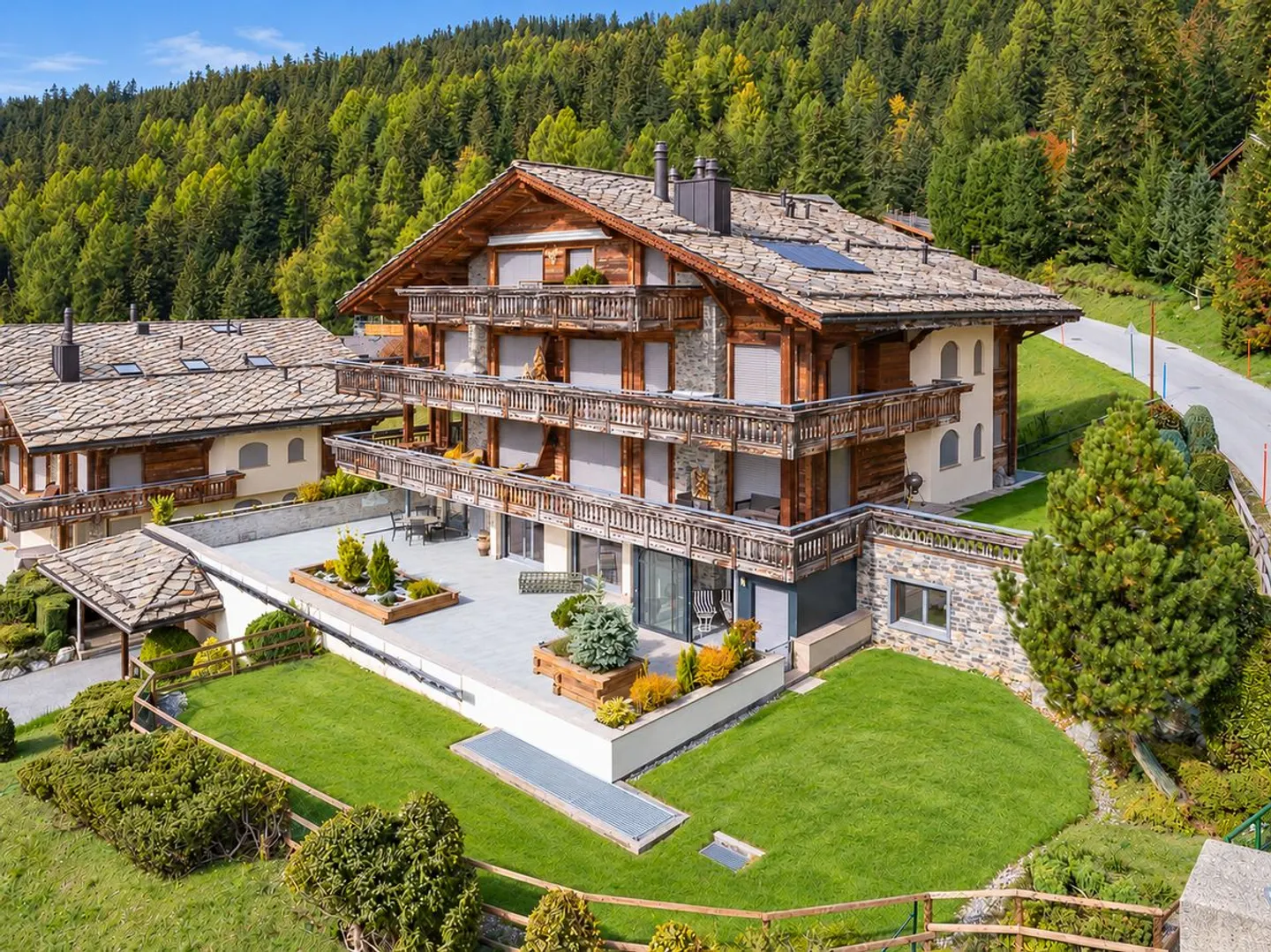 The Art of Alpine Living in All Its Exclusivity - Photo 1 of 13