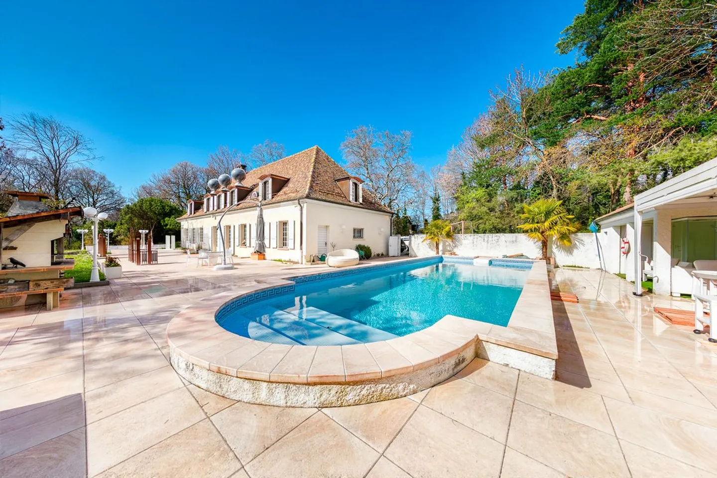 Casa Familiare di Lusso a Presinge - Foto 1 di 13