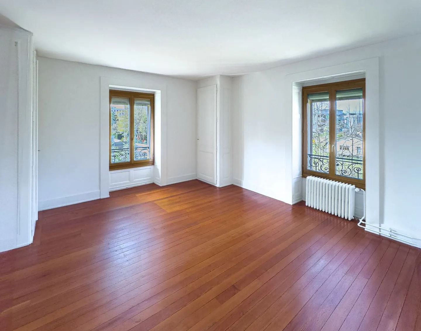 Majestic Historic Master Villa in Plan-les-Ouates - Photo 11 of 13