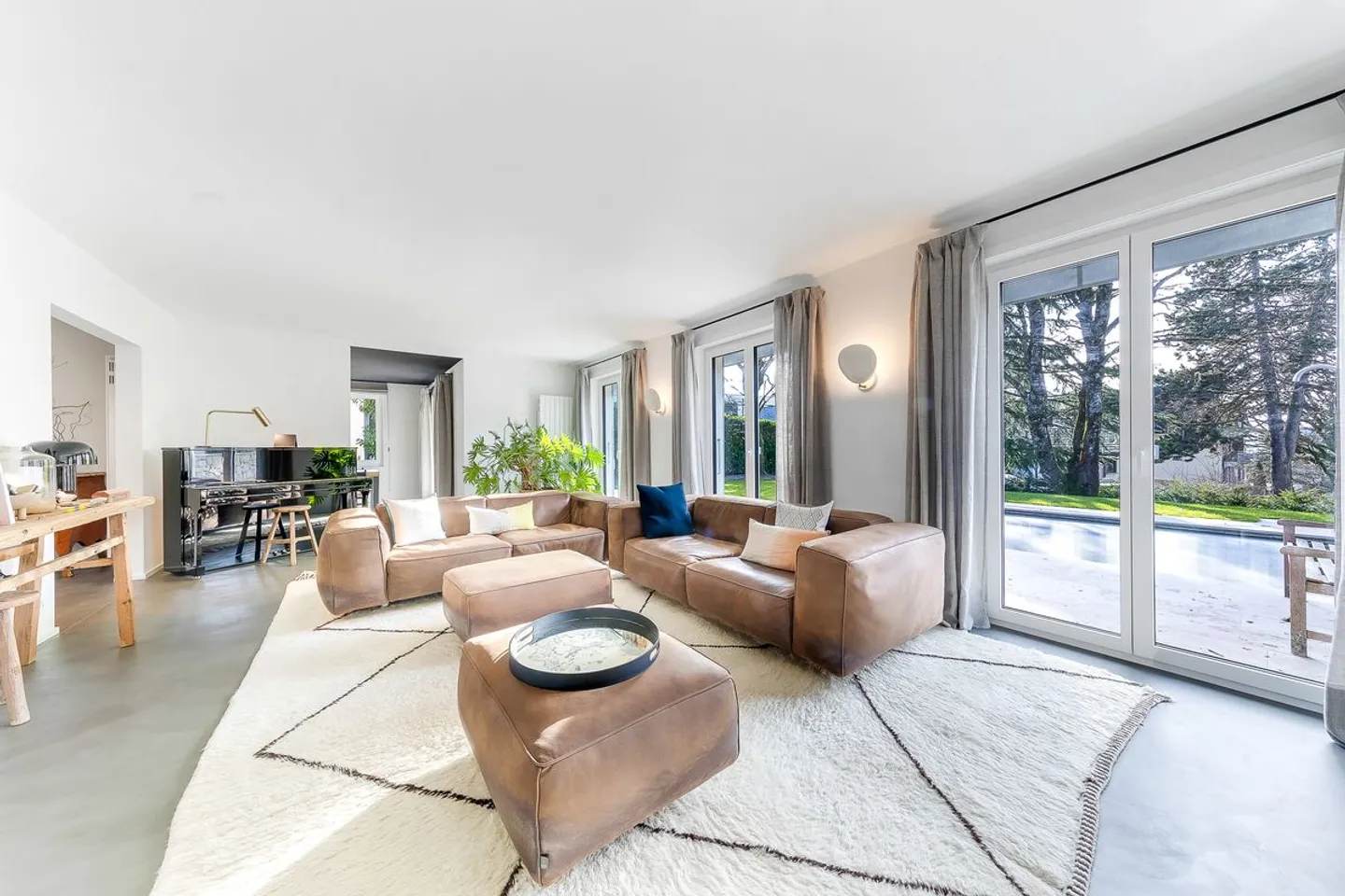 Magnificent detached house just steps from the Ecole Nouvelle - Photo 1 of 13