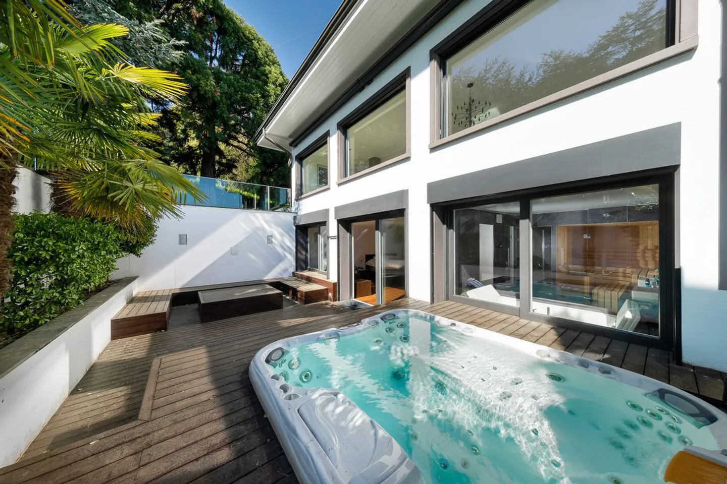 Villa d'exception avec vue sur le lac - Photo 10 sur 13