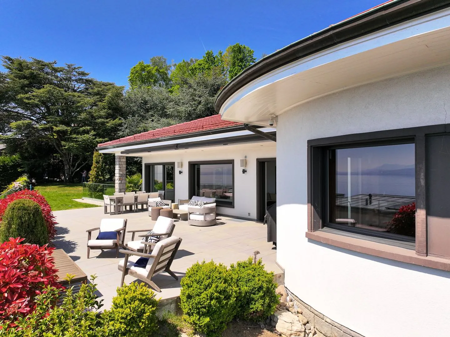 Villa d'exception avec vue sur le lac - Photo 13 sur 13