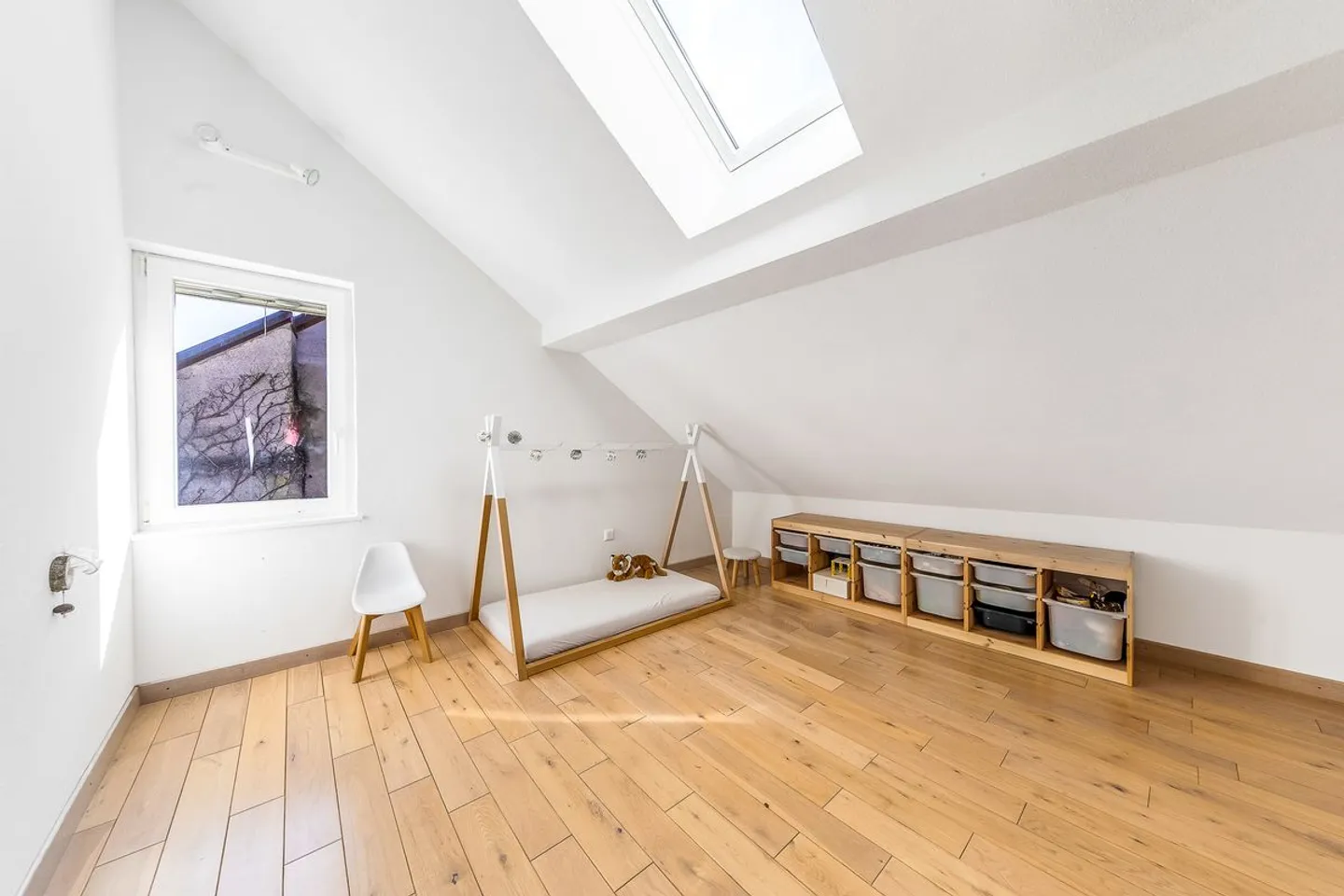 Exclusivity - Fully renovated detached house with large workshop and garage - Photo 13 of 13