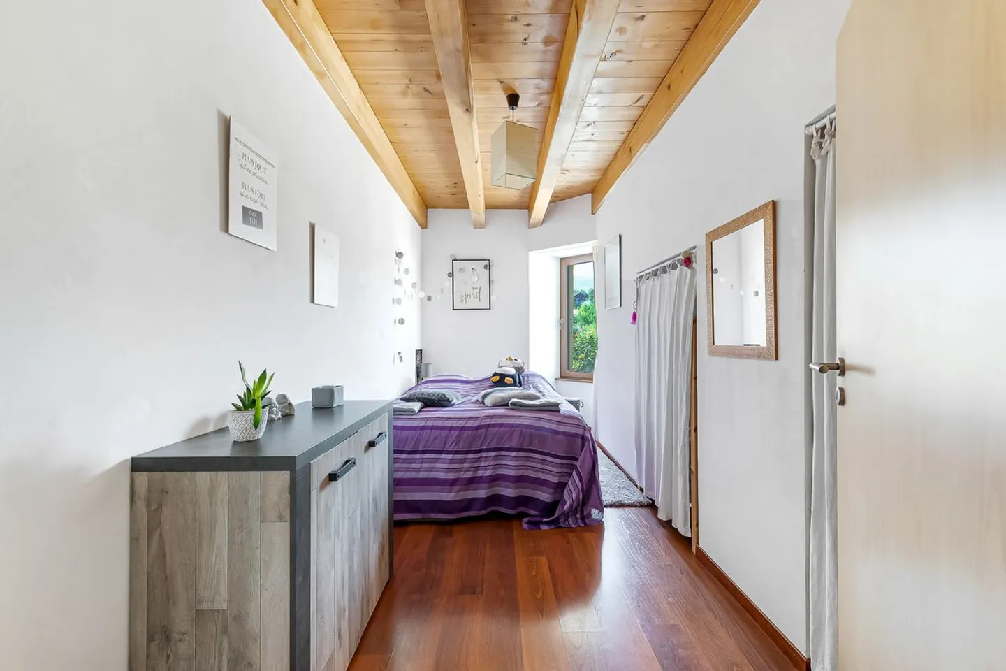 Your new life starts here, in a warm setting where space, light, charm, and comfort meet! - Photo 7 of 13