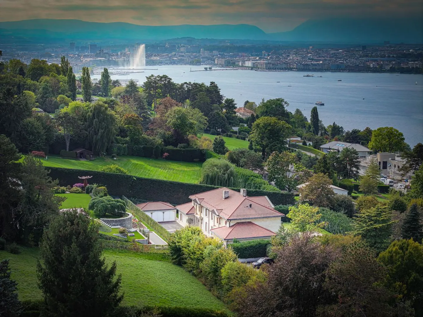 Demeure de prestige avec vue sur le lac - Foto 1 di 7