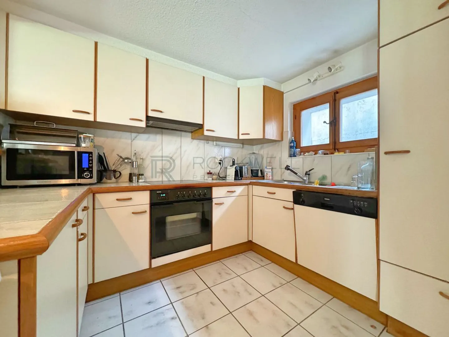 Rare object! In the heart of Verbier, chalet with two units authorized as a secondary residence - Photo 4 of 13
