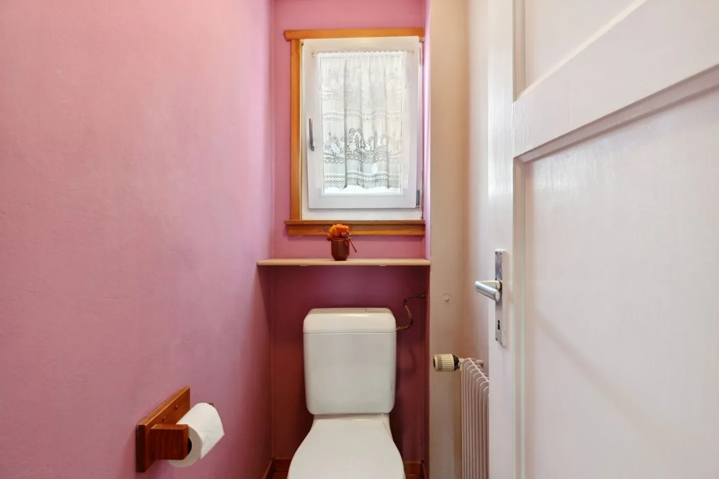 Individual villa with large independent studio and multiple possibilities on large plot - Photo 12 of 13