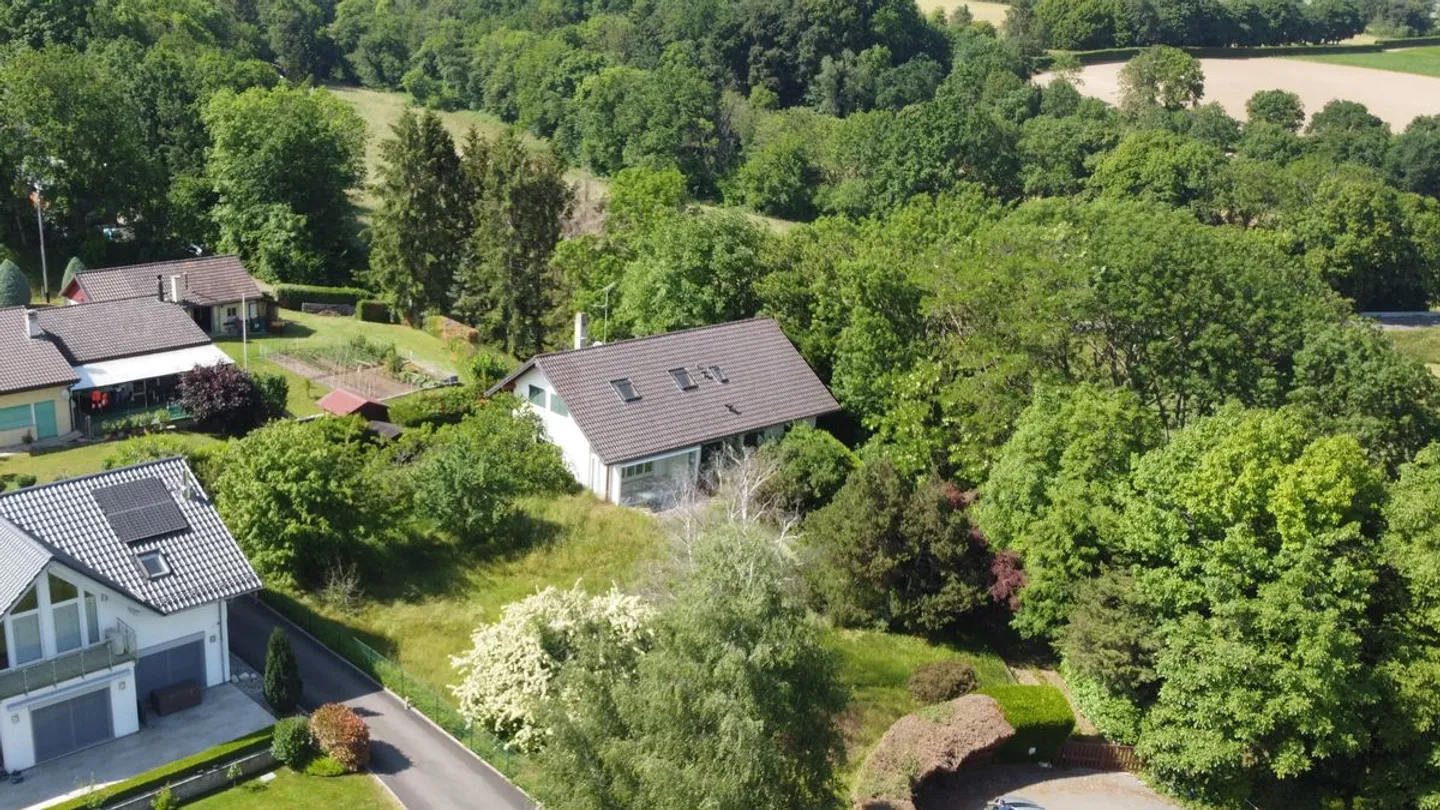 Vollständig renovierte Architektenvilla in den Höhen von Nyon - Foto 4 von 4