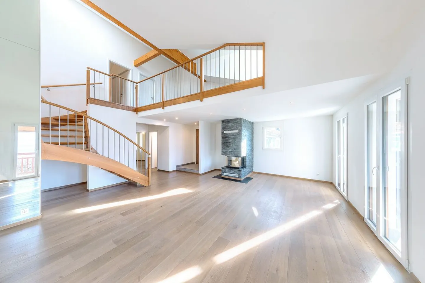 Charming Duplex Attic with View and 5 Minutes from Vevey - Photo 4 of 12