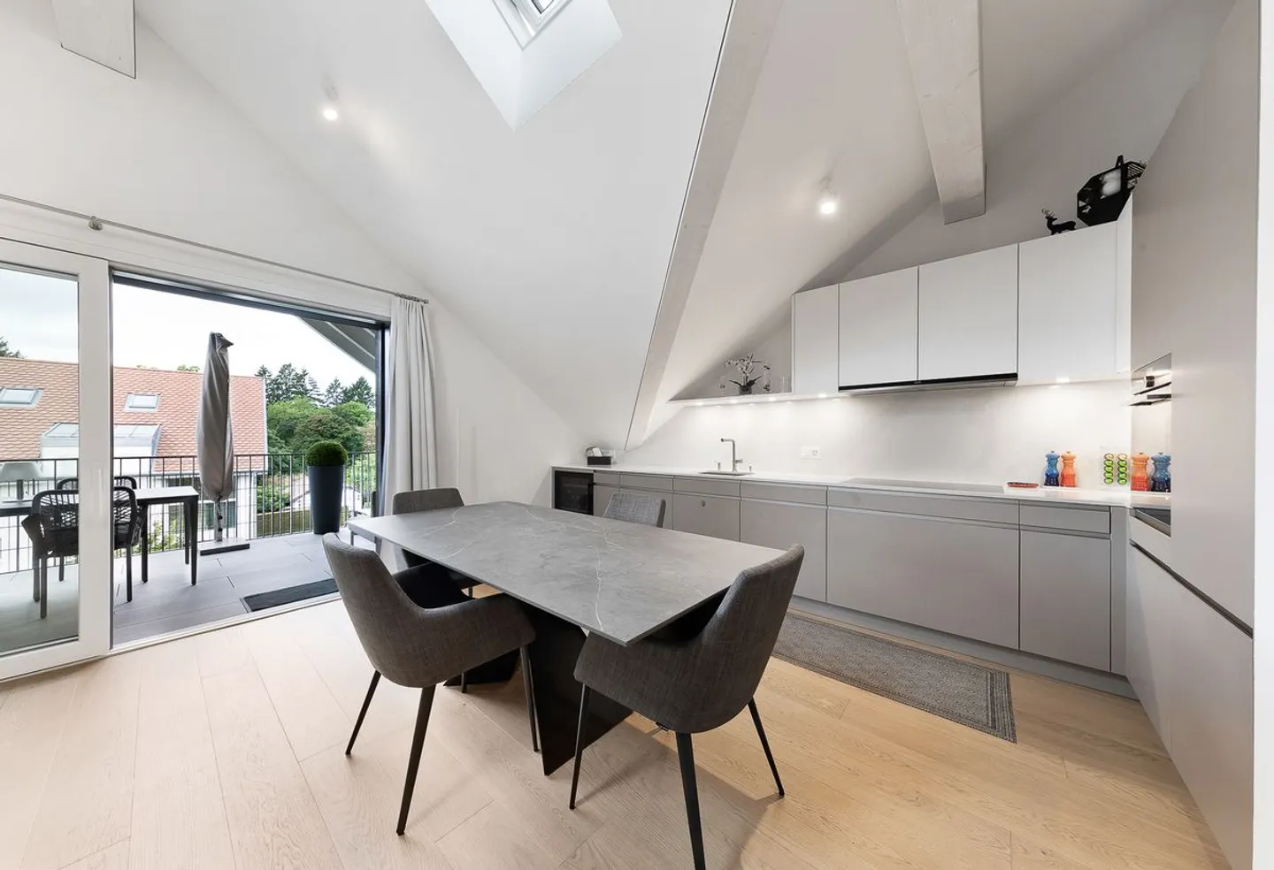 En exclusivité! Très joli duplex de qualité supérieure!  - Photo 9 sur 13