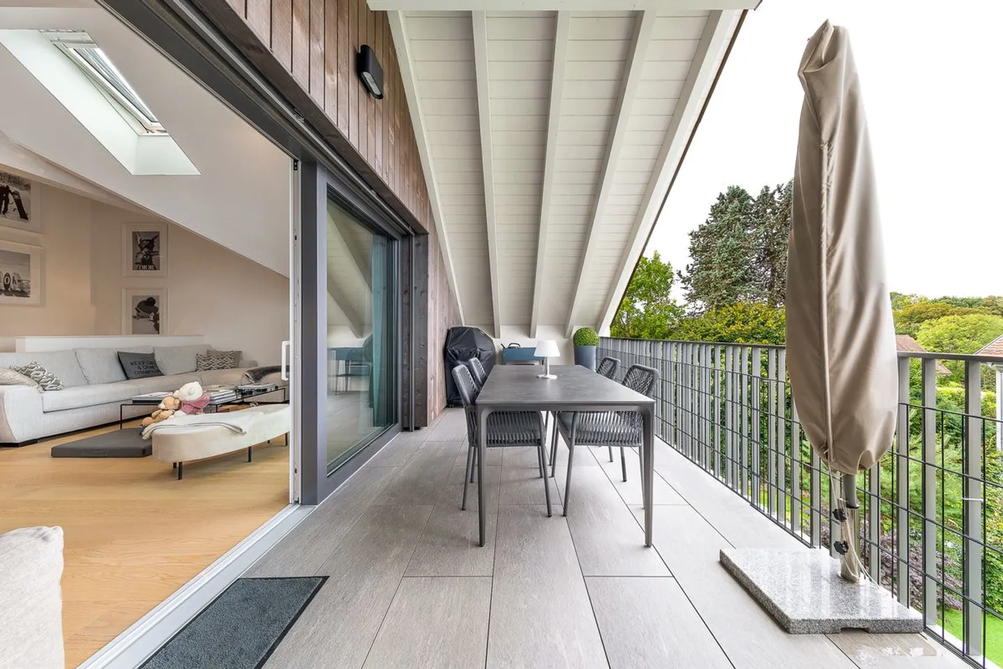 En exclusivité! Très joli duplex de qualité supérieure!  - Photo 5 sur 13