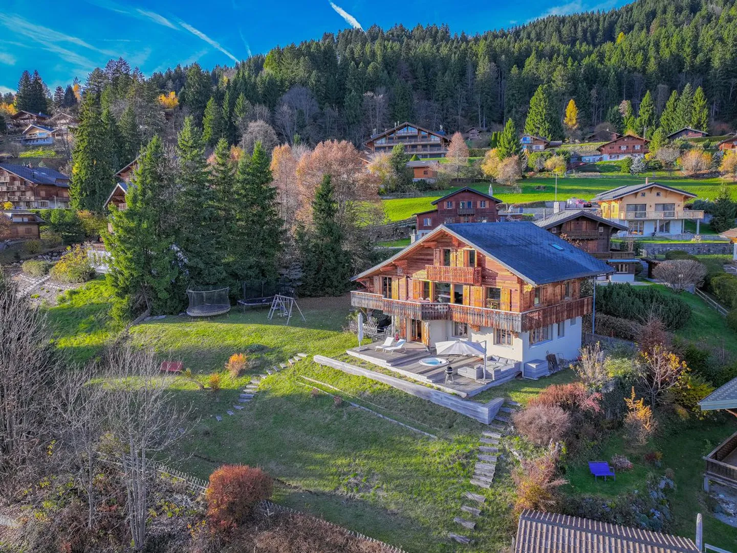 Une opportunité rare à Chesières-Villars : l'alliance parfaite entre style et sérénité - Photo 5 of 13