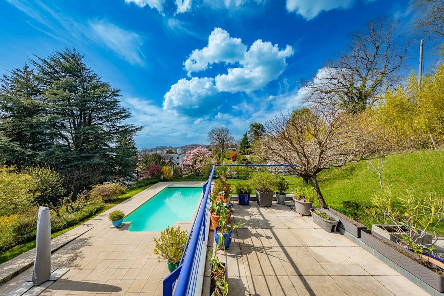 NEW PRICE! Superb 8.5-room villa with heated pool - Photo 5 of 13