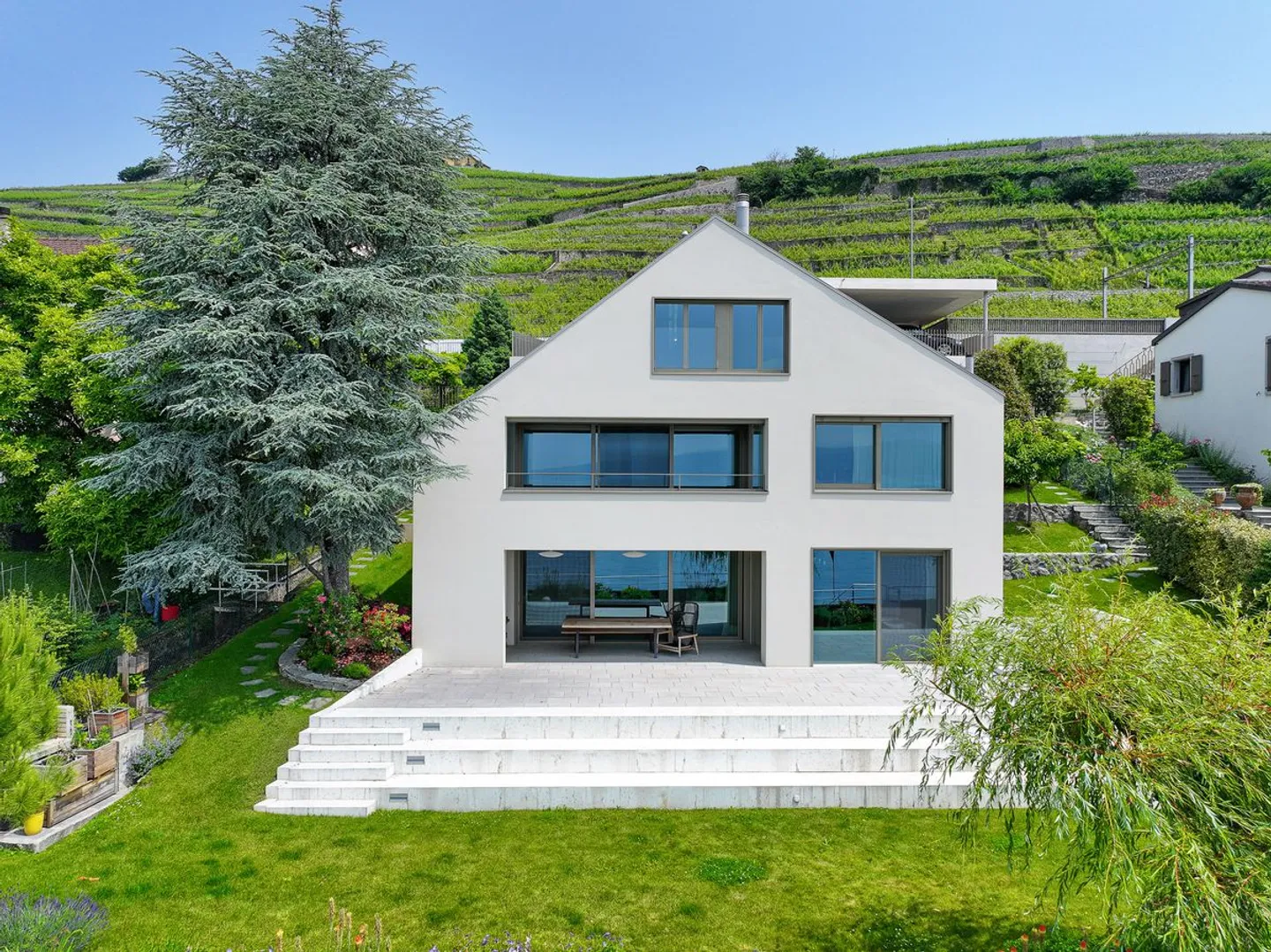 Villa Front de Lac - Posizione Unica, Disponibilità Immediata - Foto 2 di 13