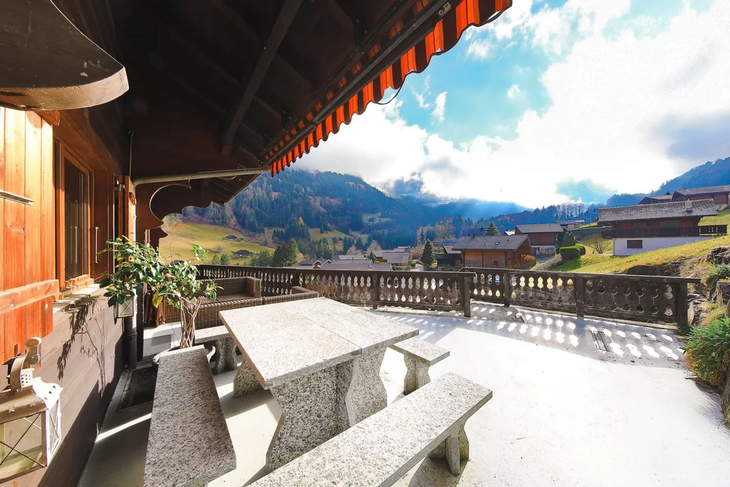 Haven of Tranquility with a View of the Alps - Photo 3 of 7