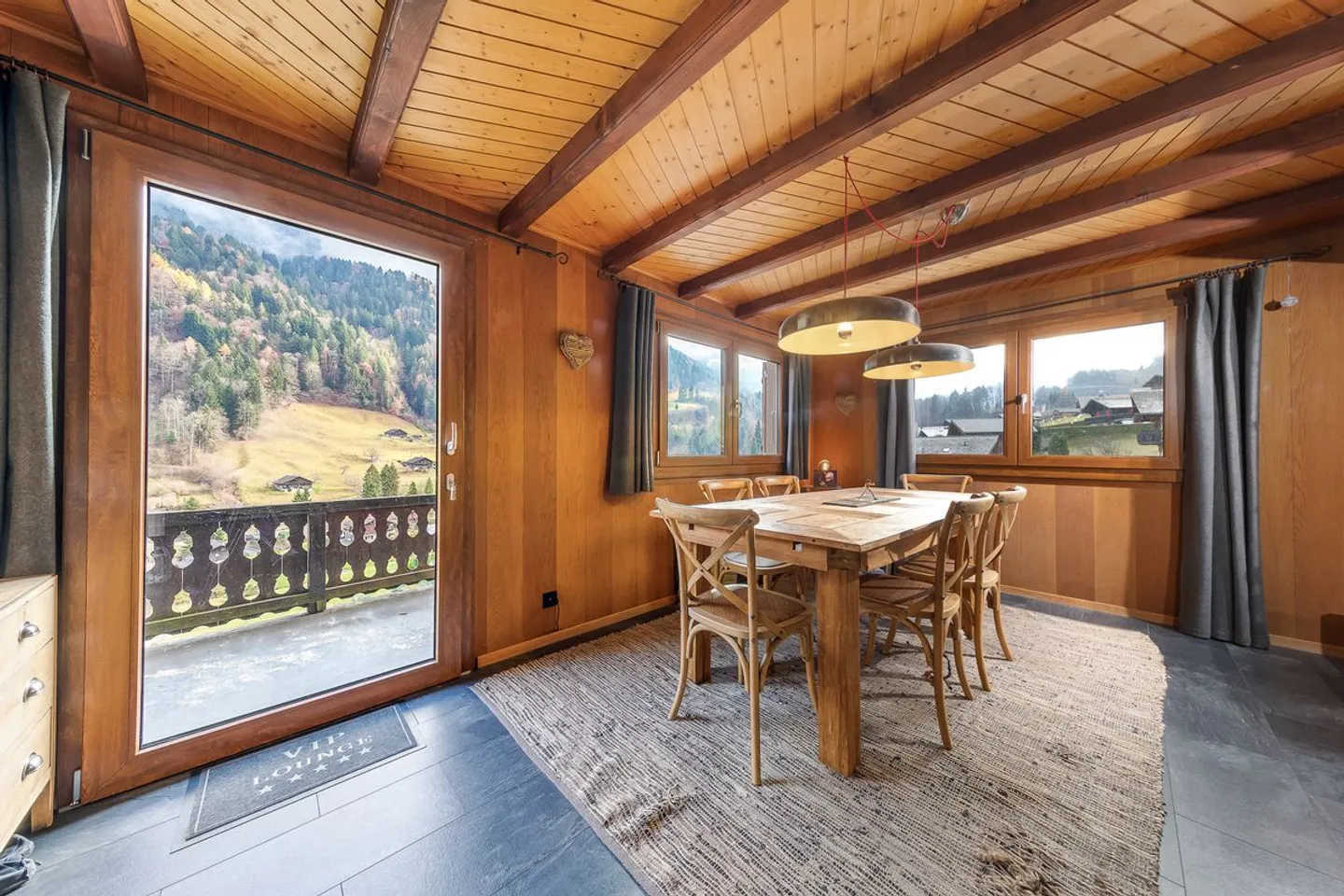 Haven of Tranquility with a View of the Alps - Photo 6 of 7