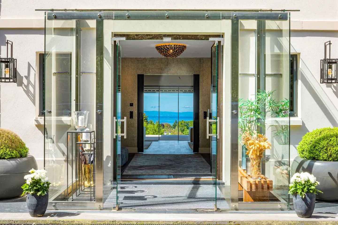 Außergewöhnliche Villa mit Aussicht, Pool und absoluter Ruhe - Foto 1 von 2