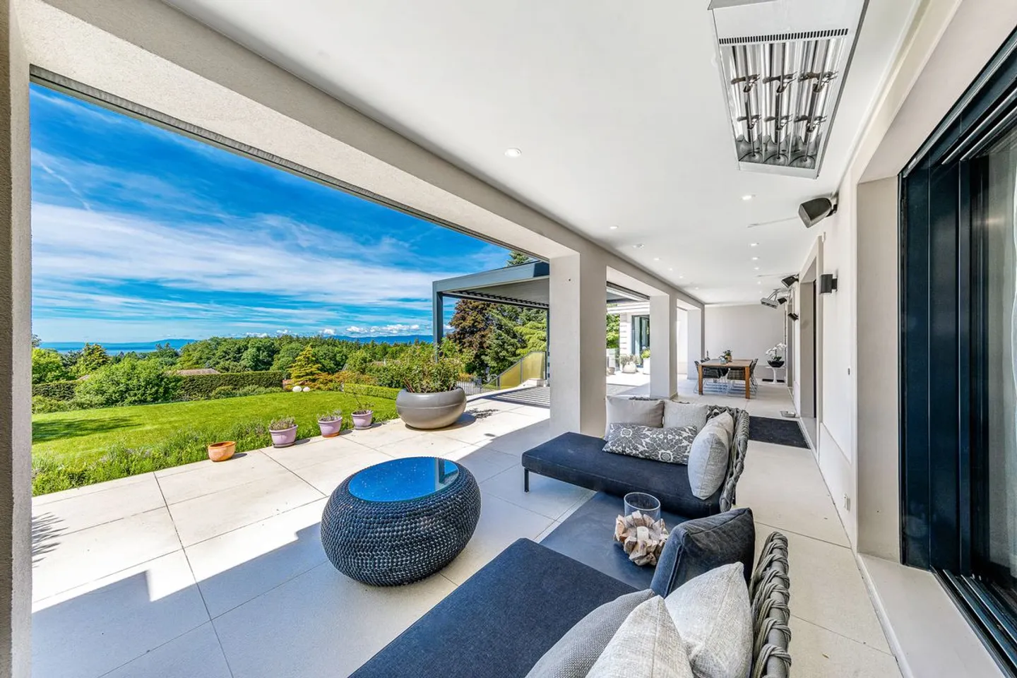 Außergewöhnliche Villa mit Aussicht, Pool und absoluter Ruhe - Foto 2 von 2