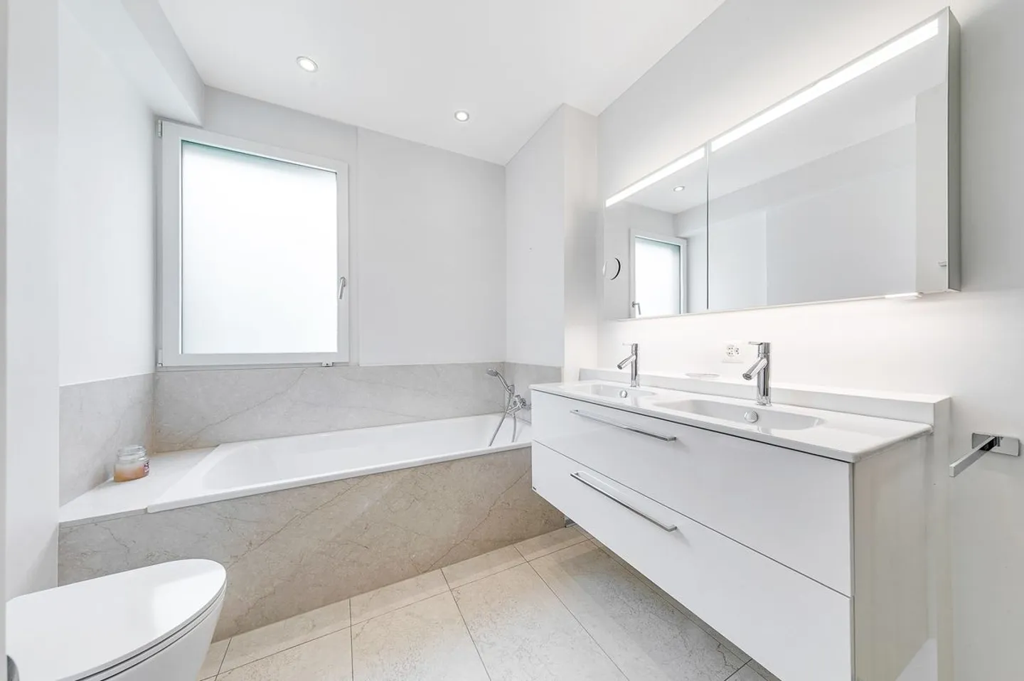 High-end apartment combining comfort and tranquility in Pully - Photo 5 of 5