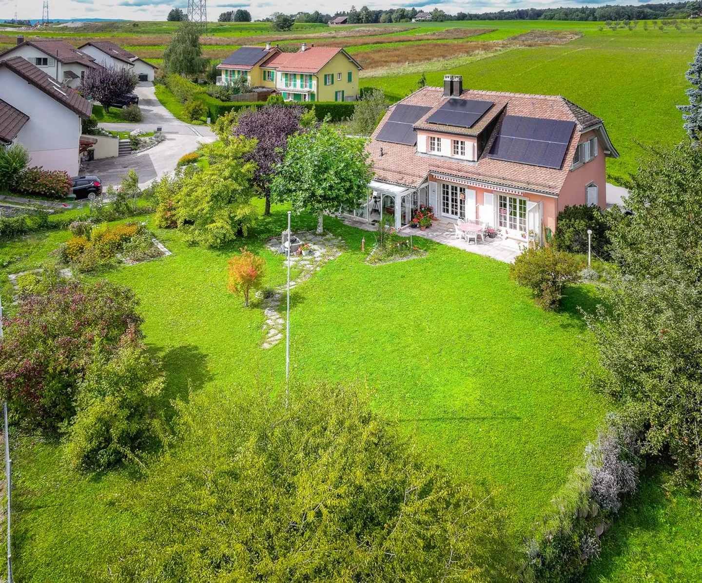 Una Casa Piena di Fascino nel Cuore di Savigny - Foto 2 di 8