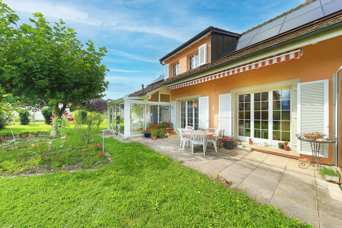 Una Casa Piena di Fascino nel Cuore di Savigny - Foto 1 di 8