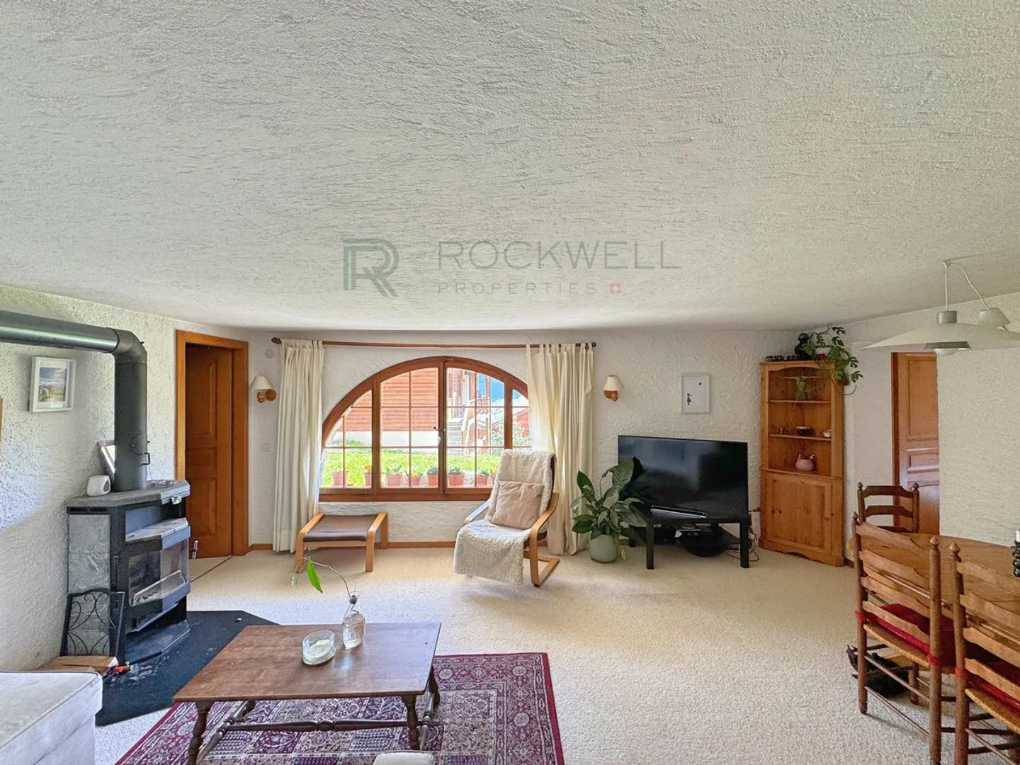 Rare object! In the heart of Verbier, chalet with two units authorized as a secondary residence - Photo 3 of 13