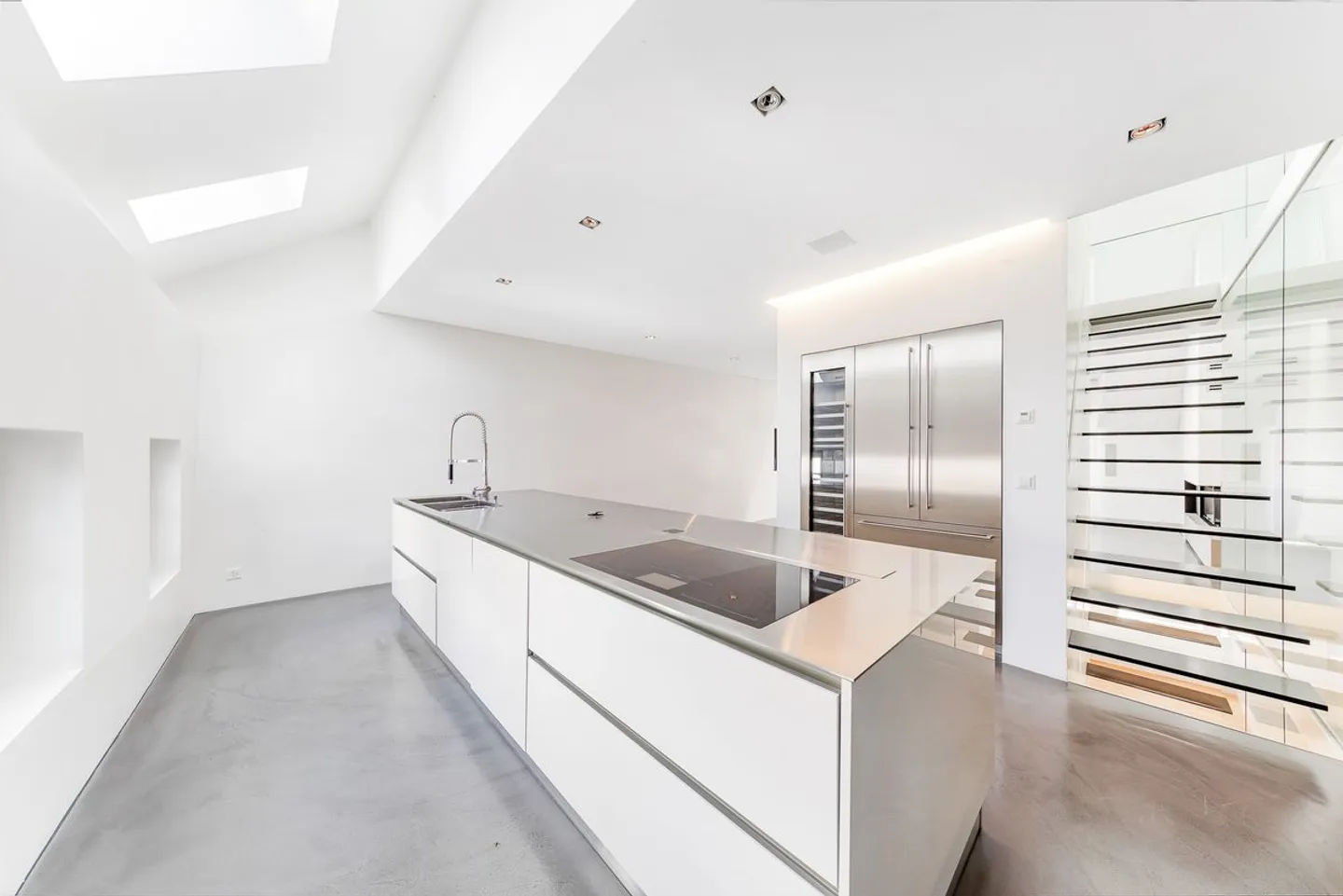 RIDUZIONE DEL PREZZO - 349M2 NEL CENTRO DI VEVEY - OPPORTUNITÀ UNICA! - Foto 6 di 13